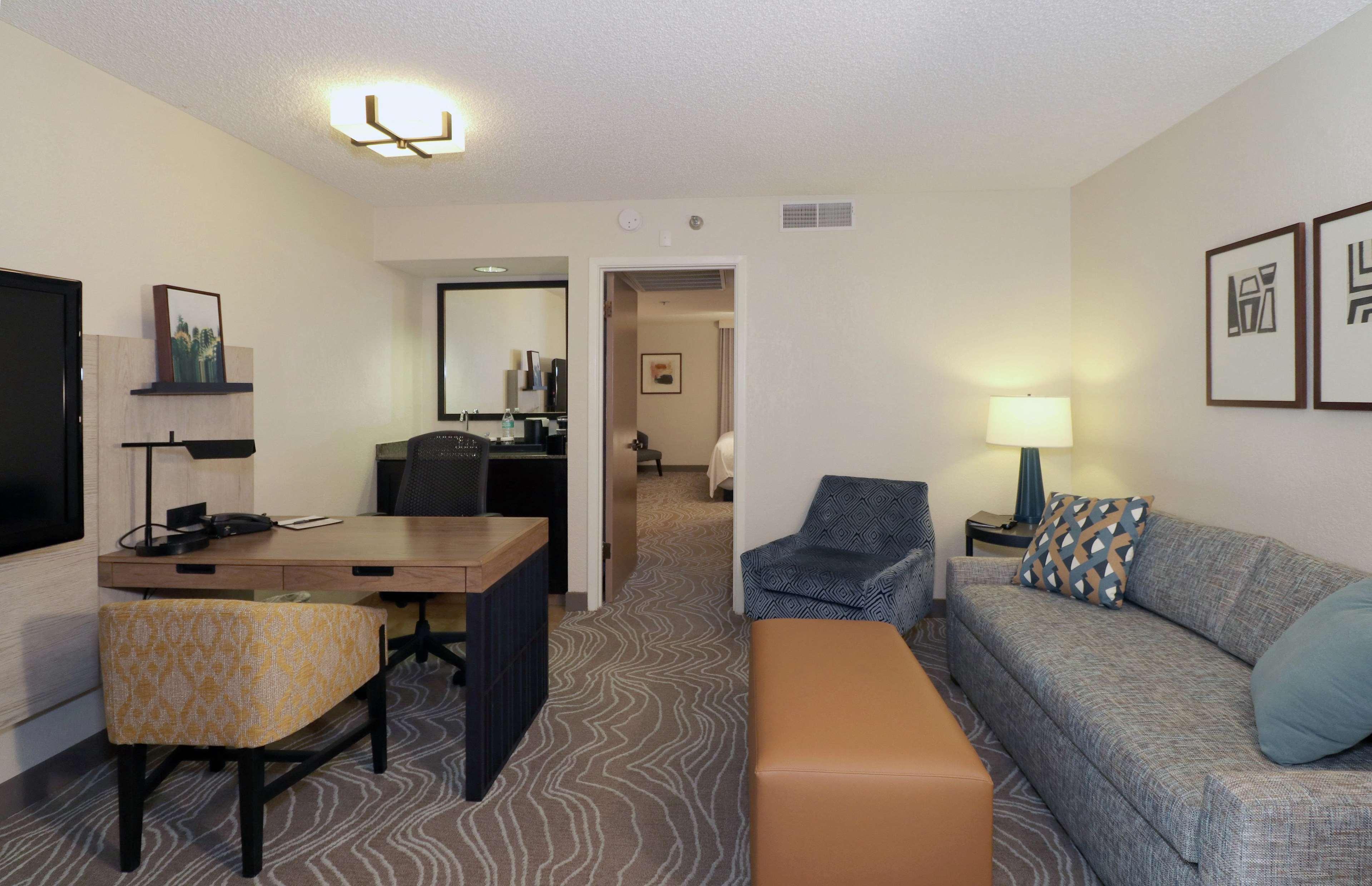 Embassy Suites By Hilton Phoenix Tempe Dış mekan fotoğraf