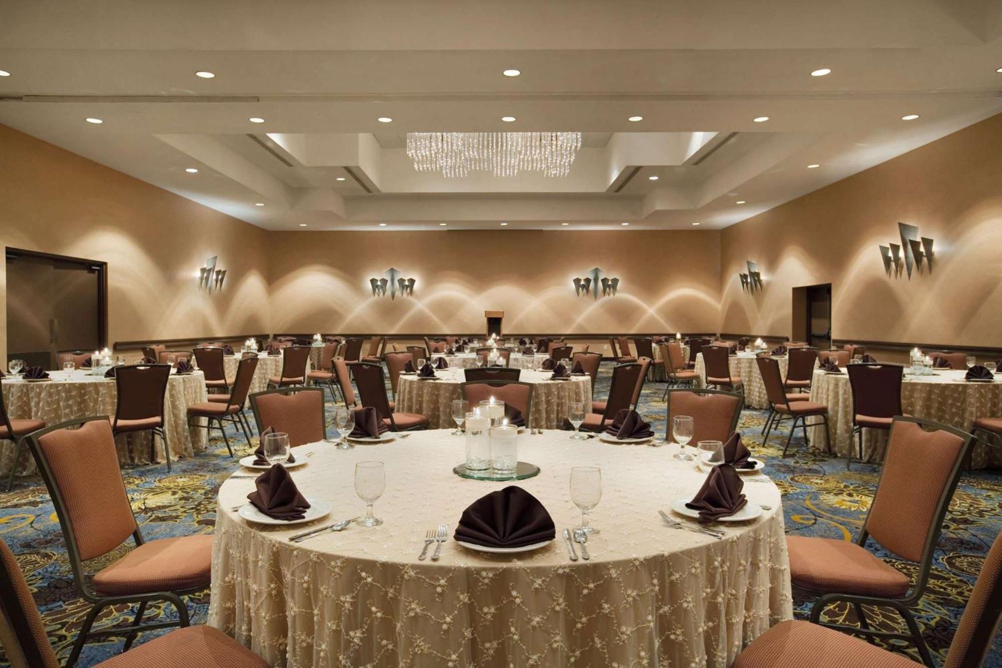 Embassy Suites By Hilton Phoenix Tempe Dış mekan fotoğraf
