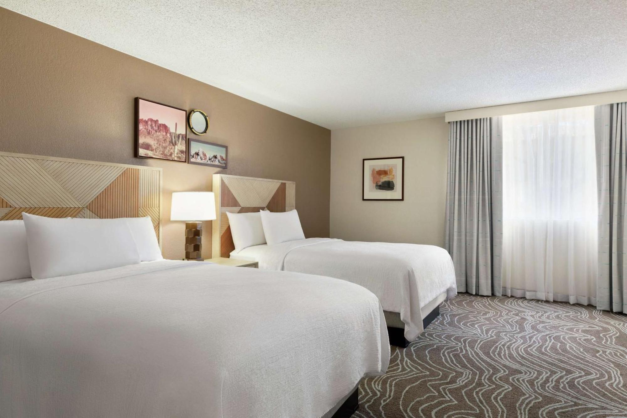Embassy Suites By Hilton Phoenix Tempe Dış mekan fotoğraf