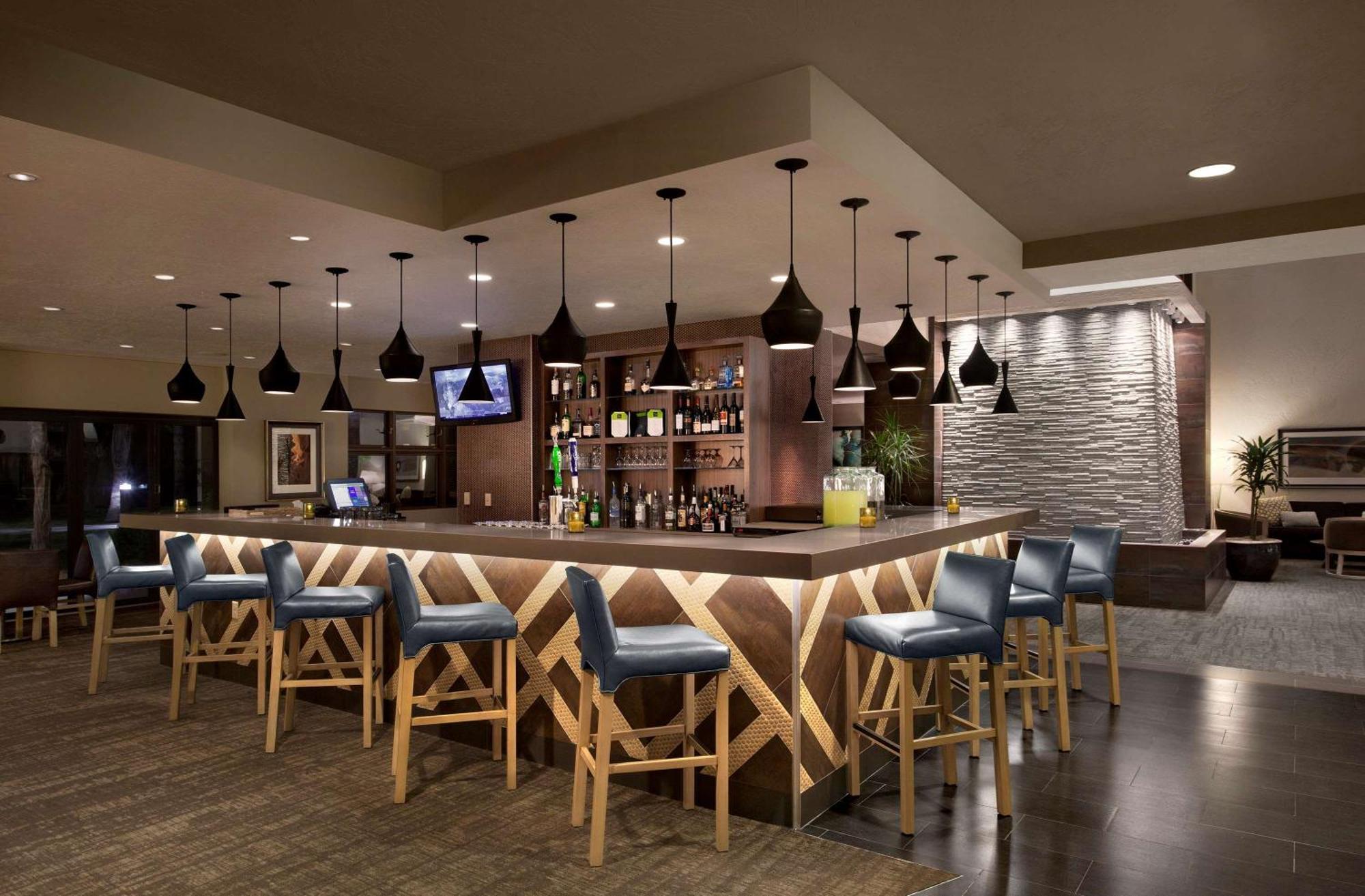 Embassy Suites By Hilton Phoenix Tempe Dış mekan fotoğraf