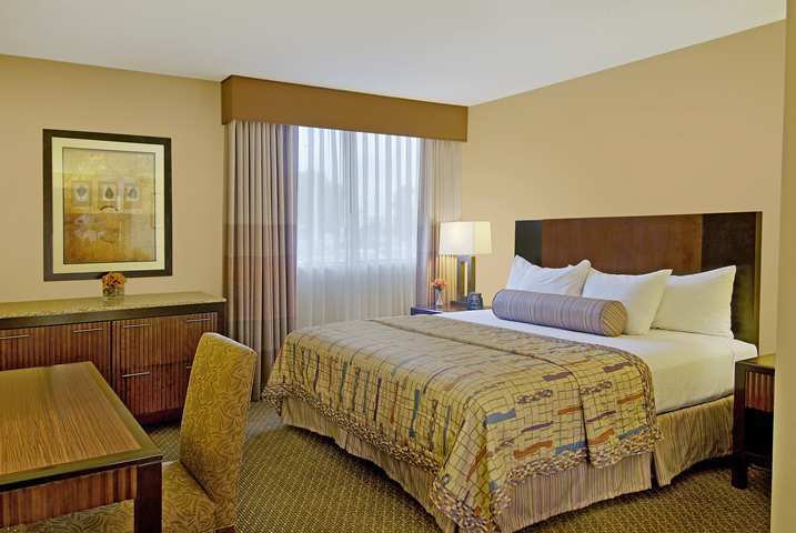 Embassy Suites By Hilton Phoenix Tempe Dış mekan fotoğraf